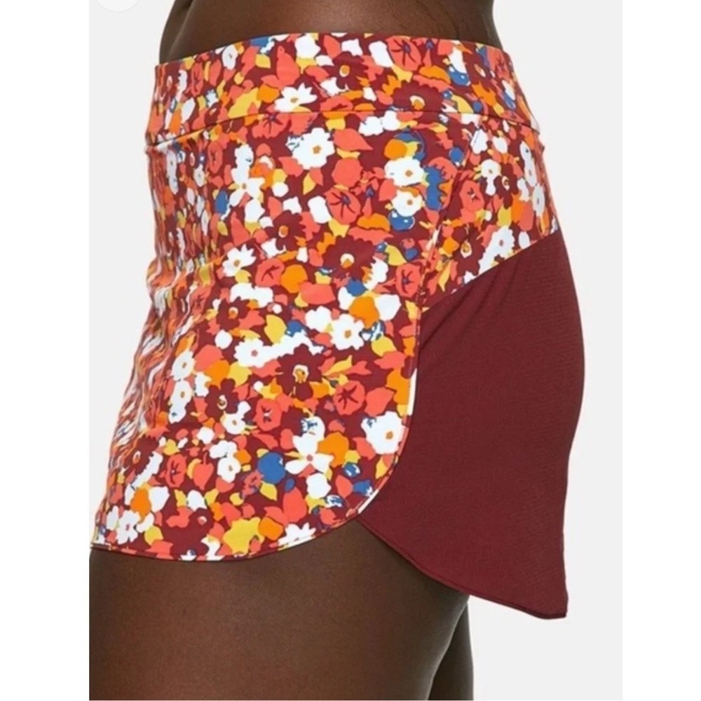 Outdoor Voices Hudson Skort Floral Burgundy Athletic Running Tennis Skirt Large
